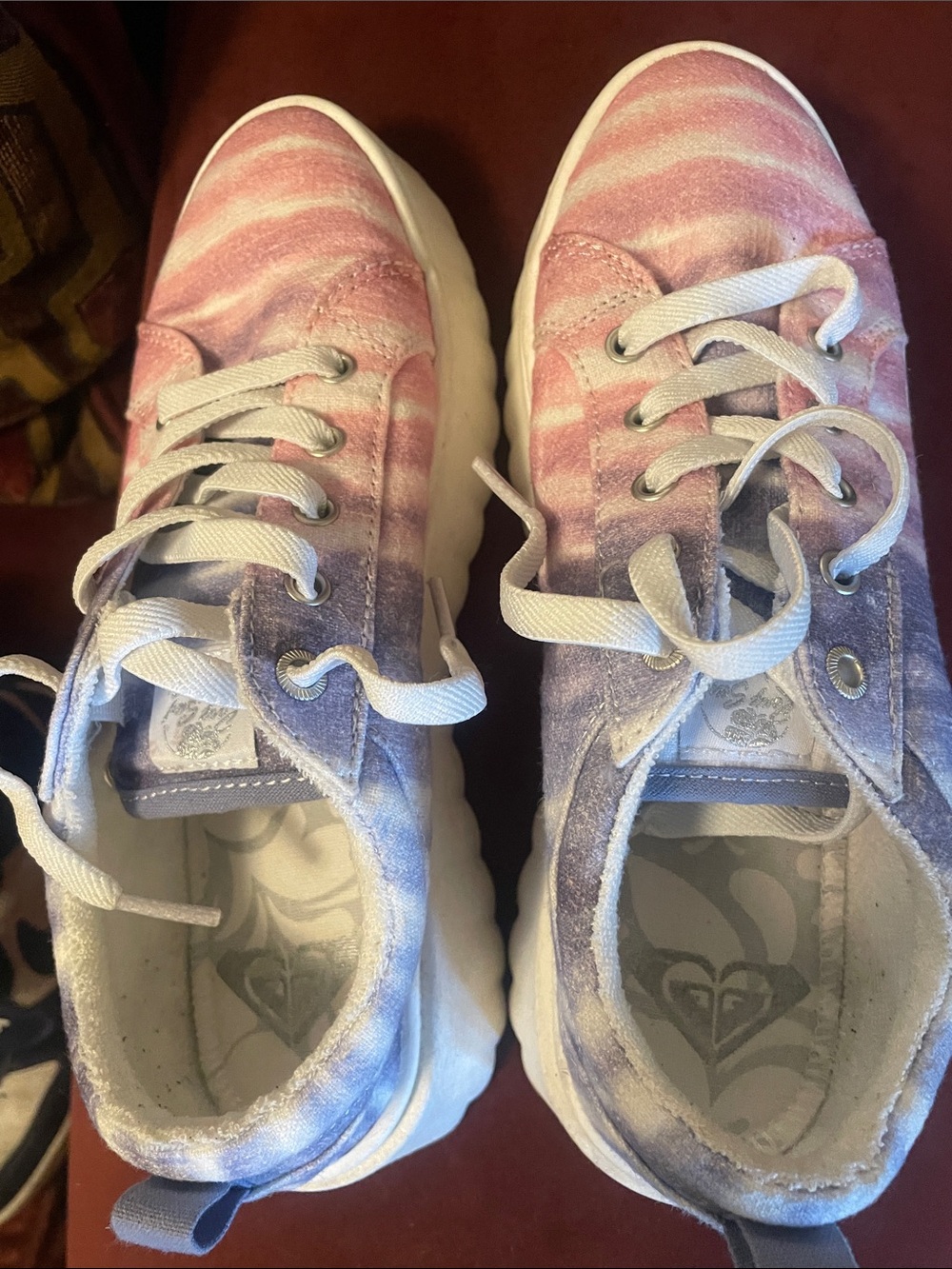 Roxy Kids Pink and Purple Ombre Lace-Up Sneakers